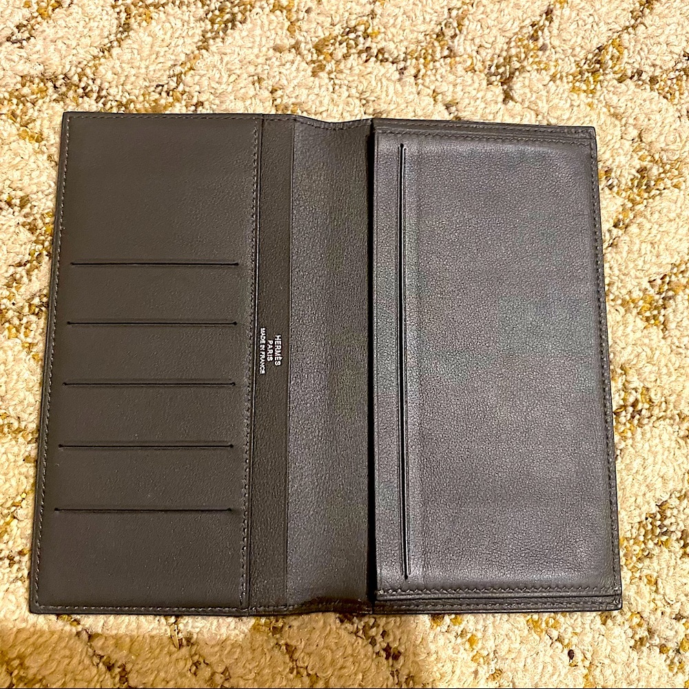 HERMÈS Checkbook Holder in gray